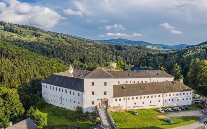 zámek Kolštejn - hotel Chateau Goldenstein photo 1
