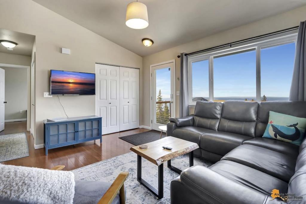 The Mountain Top Escape w/Scenic Views & Trails image
