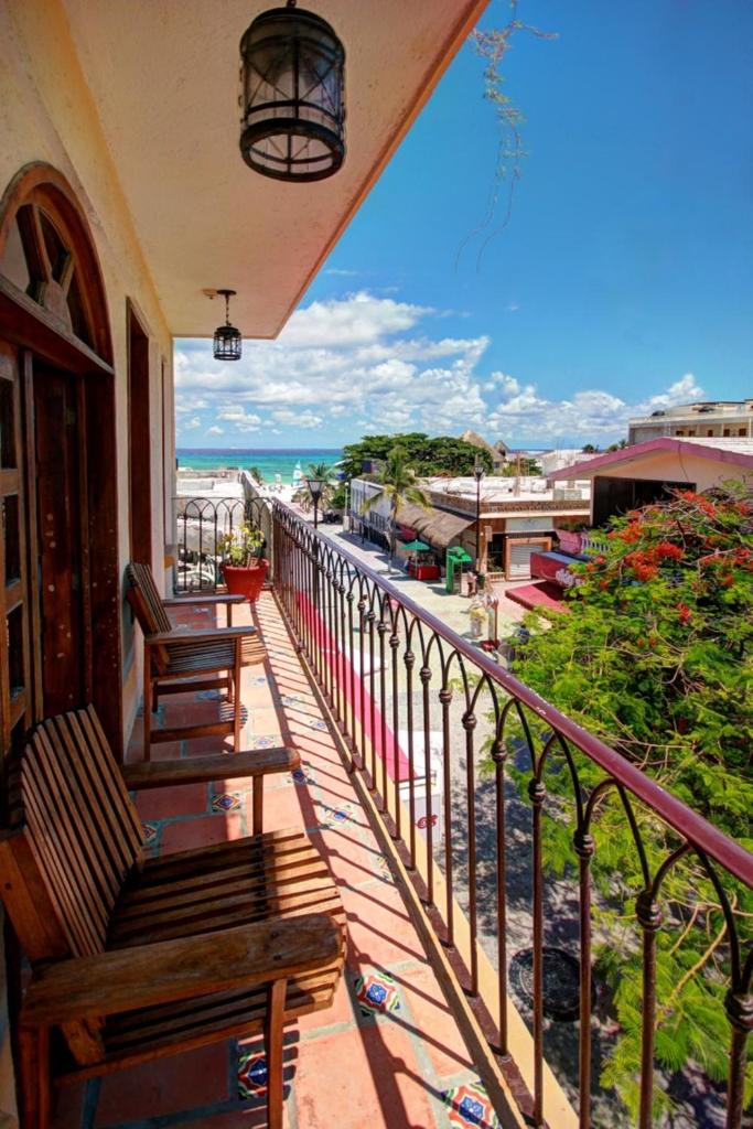 Семейный (Семейный номер с балконом), Hotel Cielo