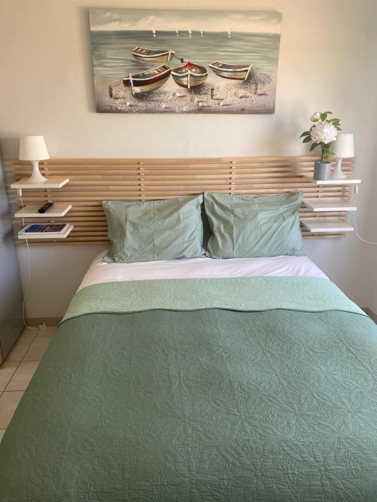 Nissi Breeze photo 2