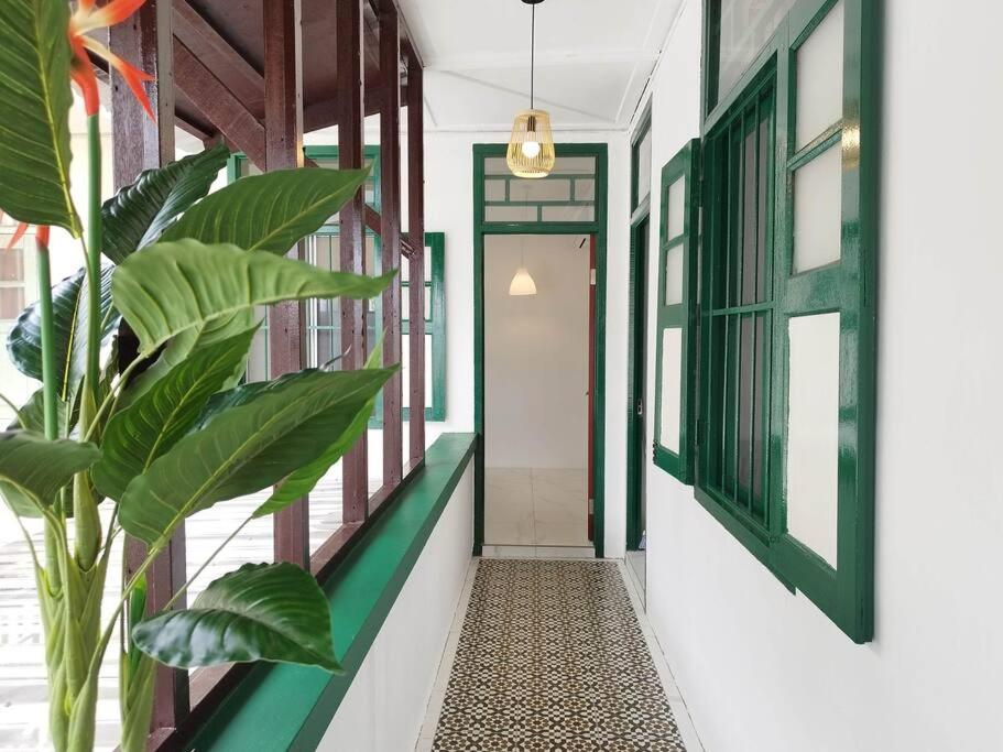 Nanyang Homestay 10 pax Free Wifi & Washer-1st Floor photo 1