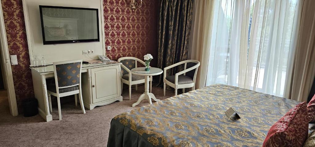 Savoy Hotel photo 4