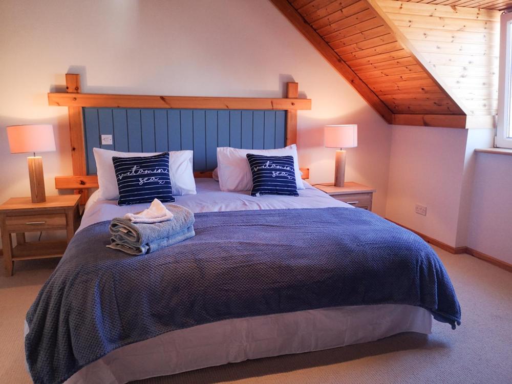 4 bedroomed holiday home close to the beach photo 4