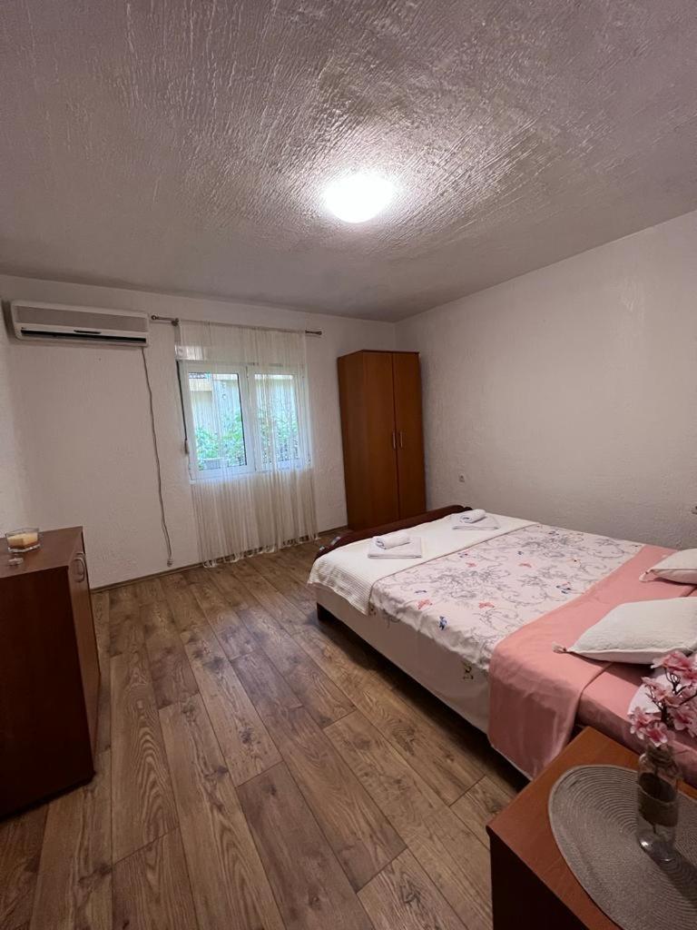 Apartman Kamenari photo 1