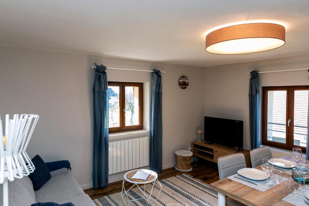 T2 Meublé de 40m2 axe Annecy/Geneve photo 4