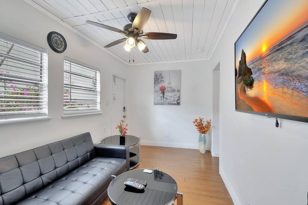 Pineapple district, walk to Atlantic, free parking, pets (342-1)
