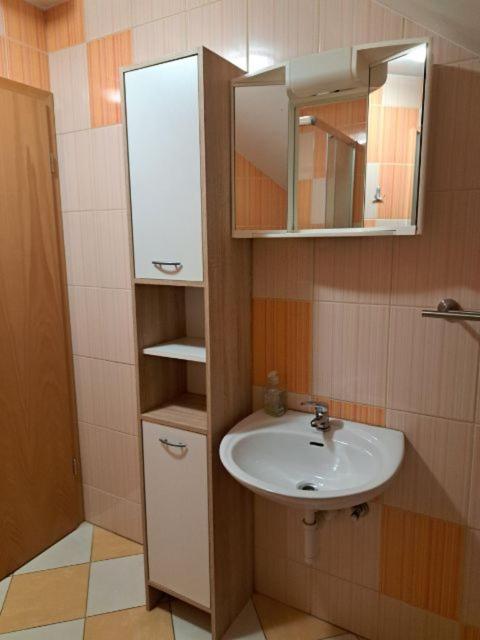 Guest House Pri Treh Lipah photo 1