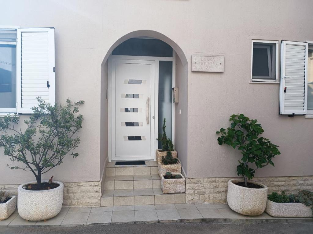 Apartments Vrime