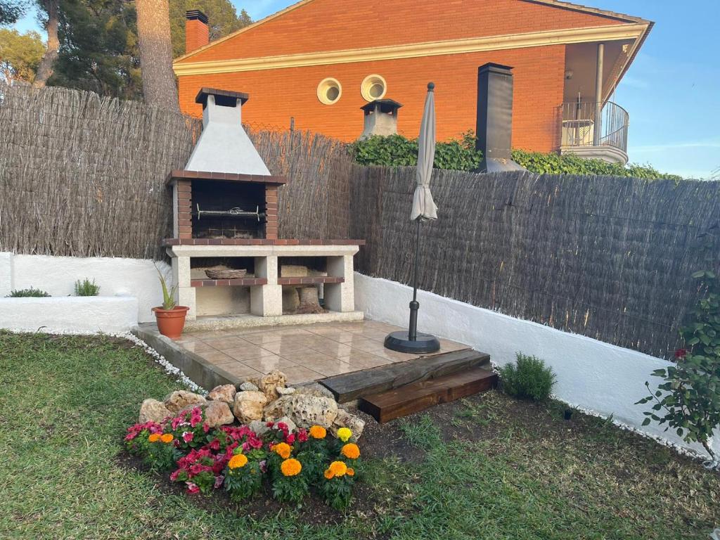 Casa familiar, aire ac, jardín, bbq y vistas photo 3