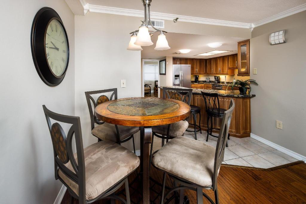 Nautilus 2407 Gulf View 2 Bedroom 4th Floor Free Beach Service photo 4