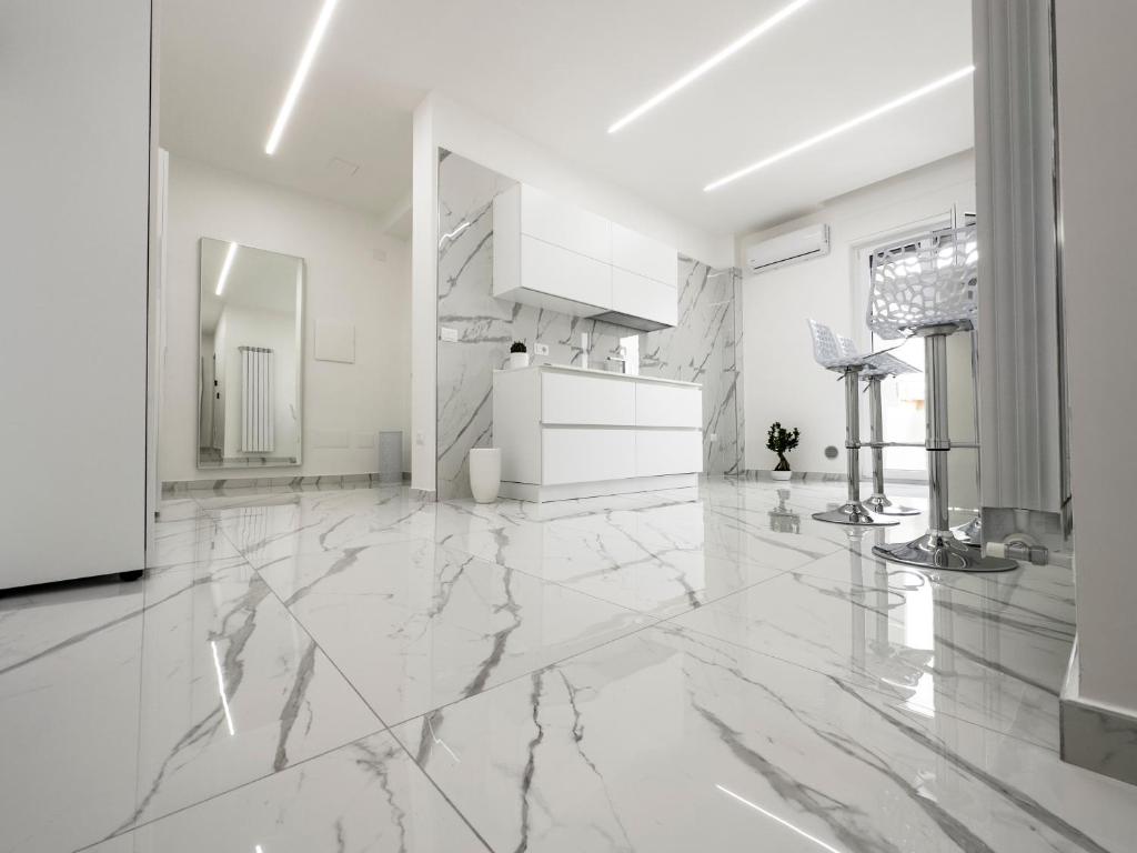 White Elegance Luxury B&B Caserta photo 3