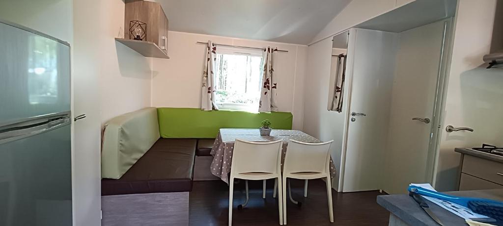 Mobilhome climatisé 3 chambres à 30 min du Puy du F et de Nantes photo 3