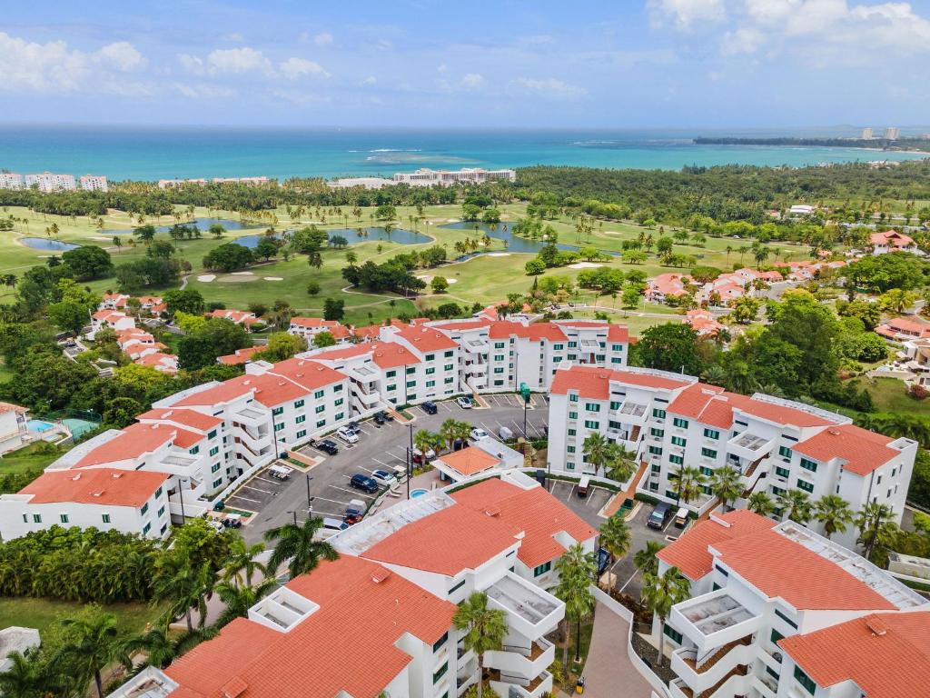 Spectacular View 4Bd 4Ba Penthouse, Wyndham Rio Grande Resort! 10min drive to Beach, Sleeps 9!