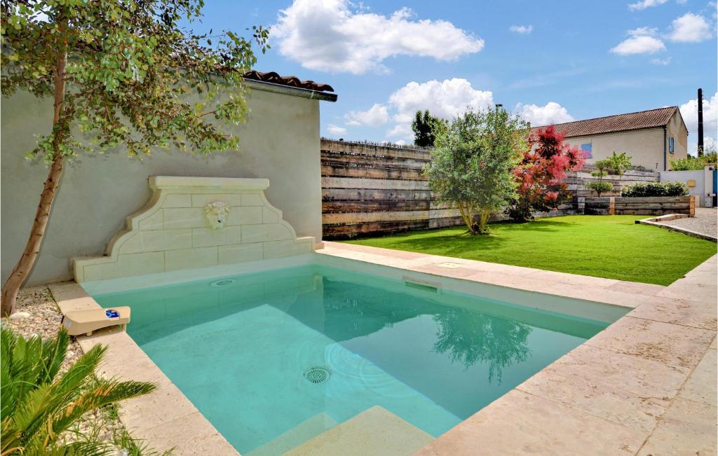 Nice Home In Carpentras With Wifi, Private Swimming Pool And 3 Bedrooms photo 4