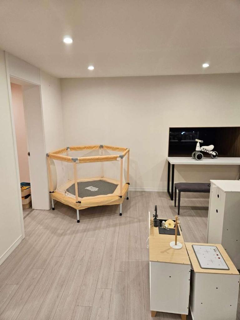 DOAN KIDS HOTEL - Tap to explore photos