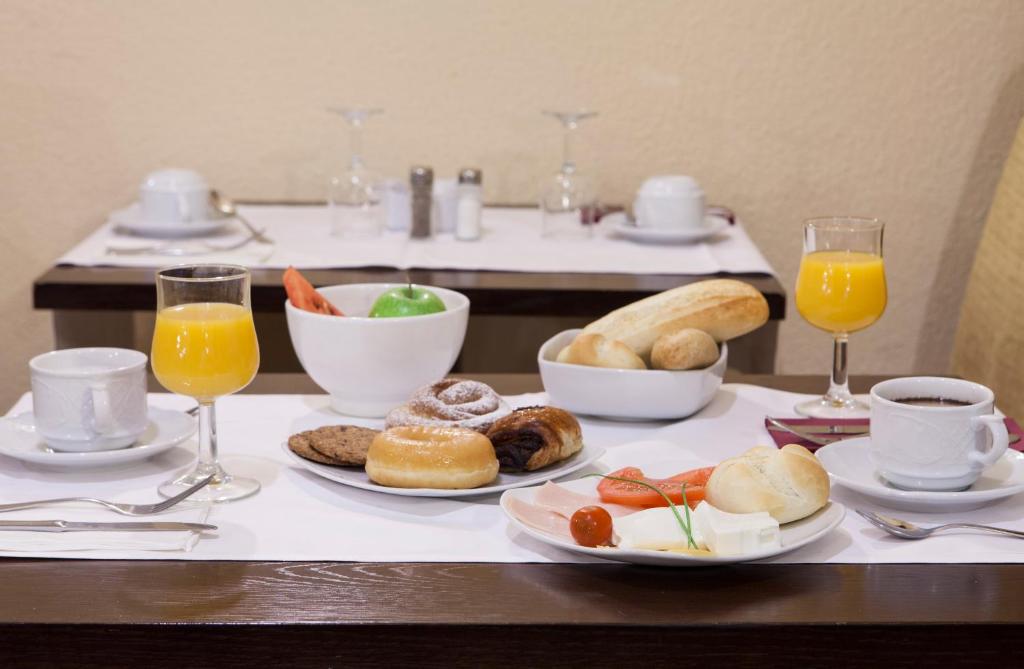 Hotel Cervantes photo 1