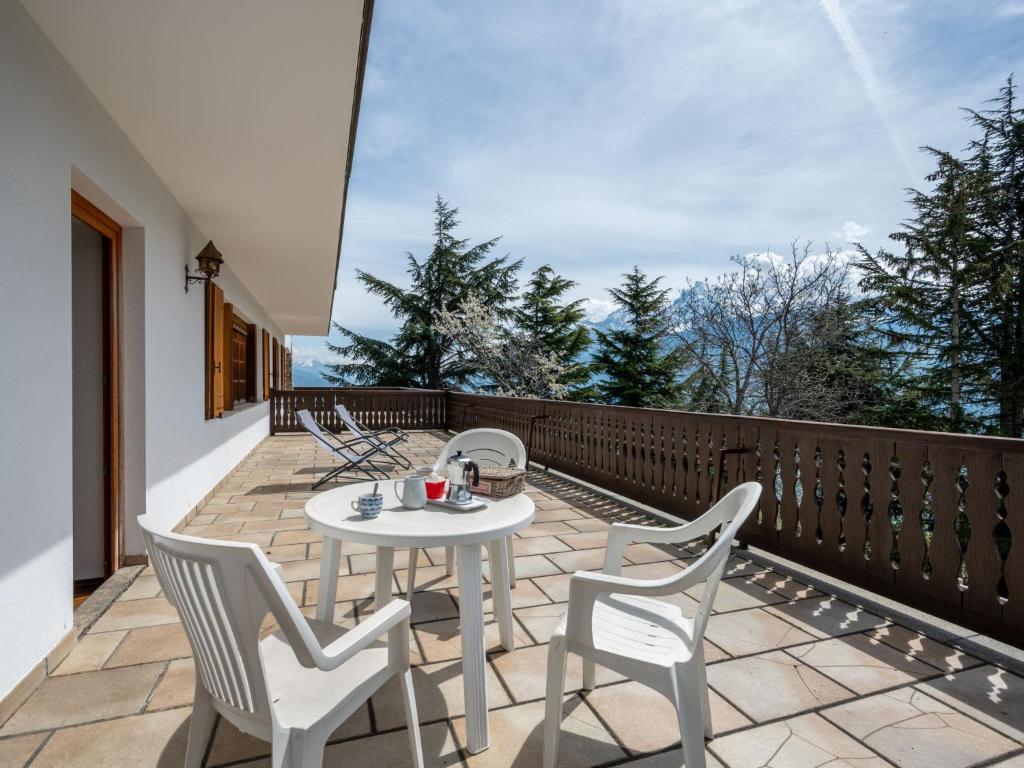 Apartment Aigle by Interhome photo 1