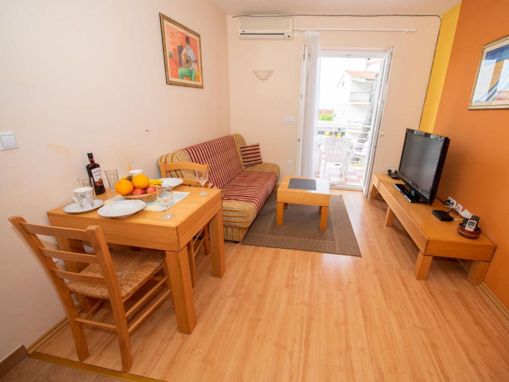 Apartment Bencun-4 by Interhome photo 1