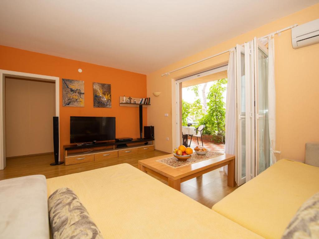 Apartment Bencun-5 by Interhome photo 4
