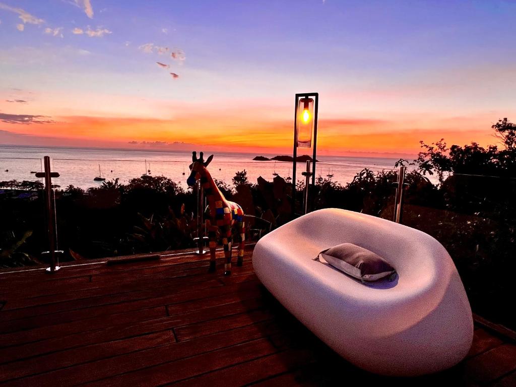 Sunset Bay - villa de luxe avec magnifique vue Ilets Pigeon photo 4
