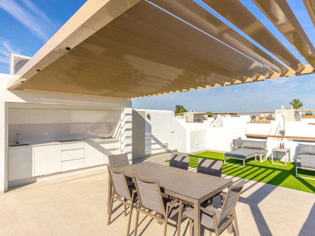Apartment Tropical Beach Penthouse by Interhome photo 1
