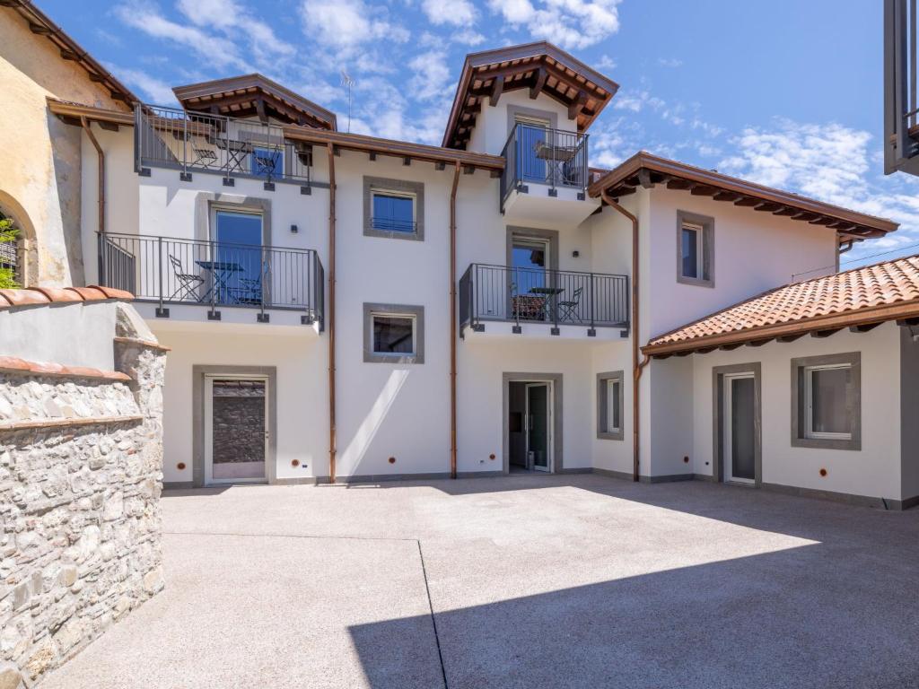 Apartment Il Giardino Segreto-2 by Interhome photo 3