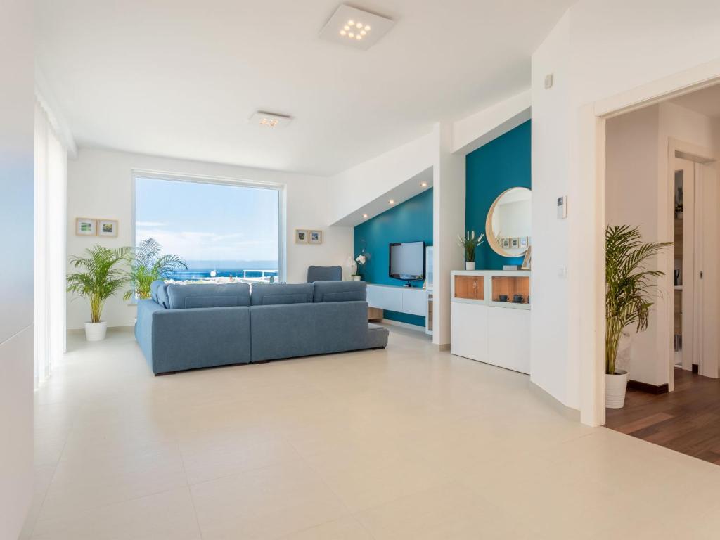 Apartment Quirat Superior by Interhome photo 1