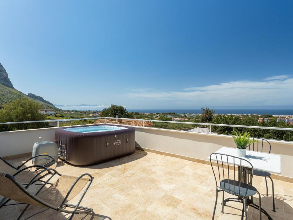 Apartment Quirat Superior by Interhome photo 2