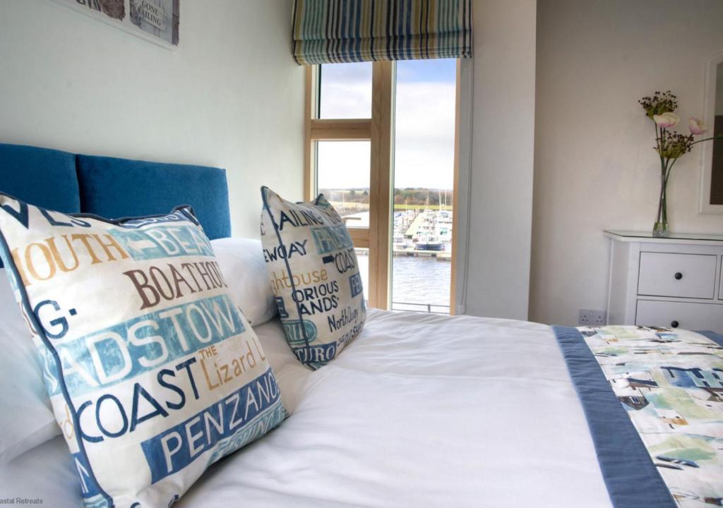 Quayside photo 3