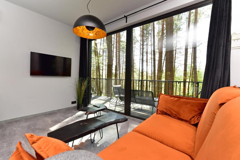 Premium Forest Bungalow with HOT TUB photo 2