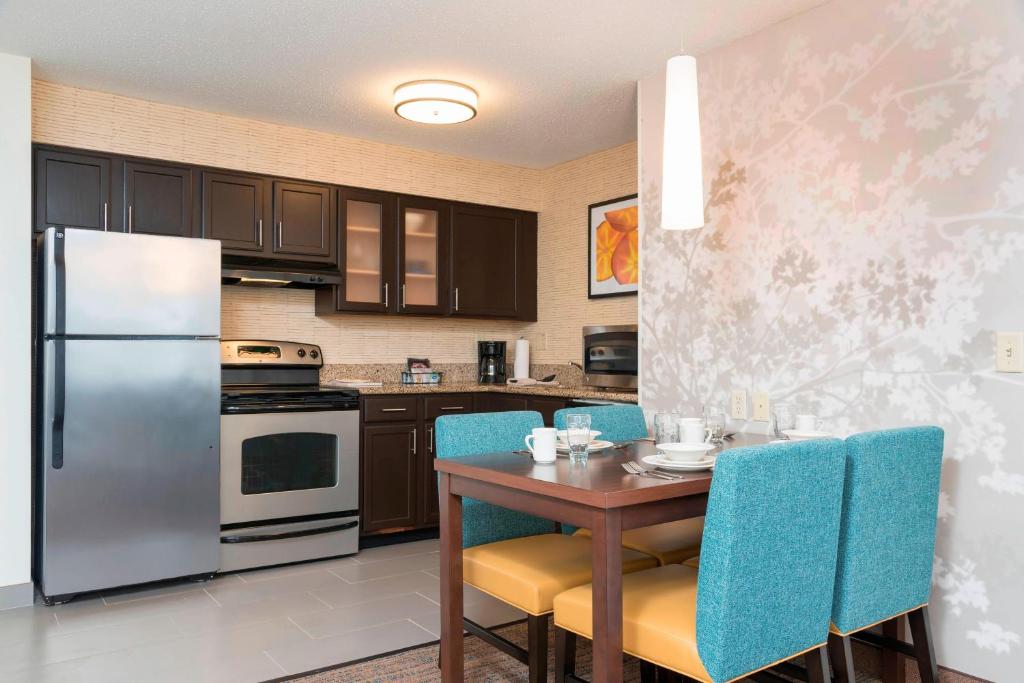 Residence Inn By Marriott Grand Rapids West image