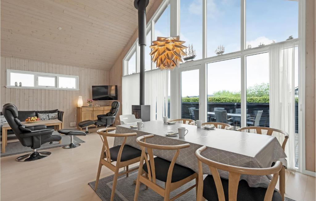 Amazing Home In Tarm With Sauna, Wifi And 3 Bedrooms photo 2