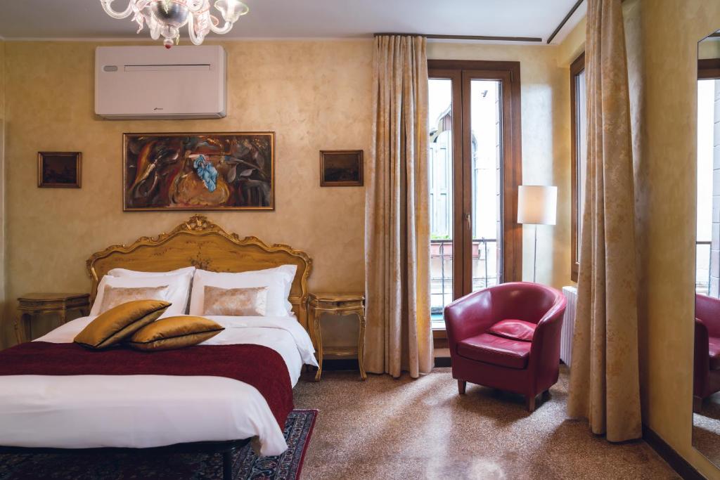 Palazzo San Luca photo 2
