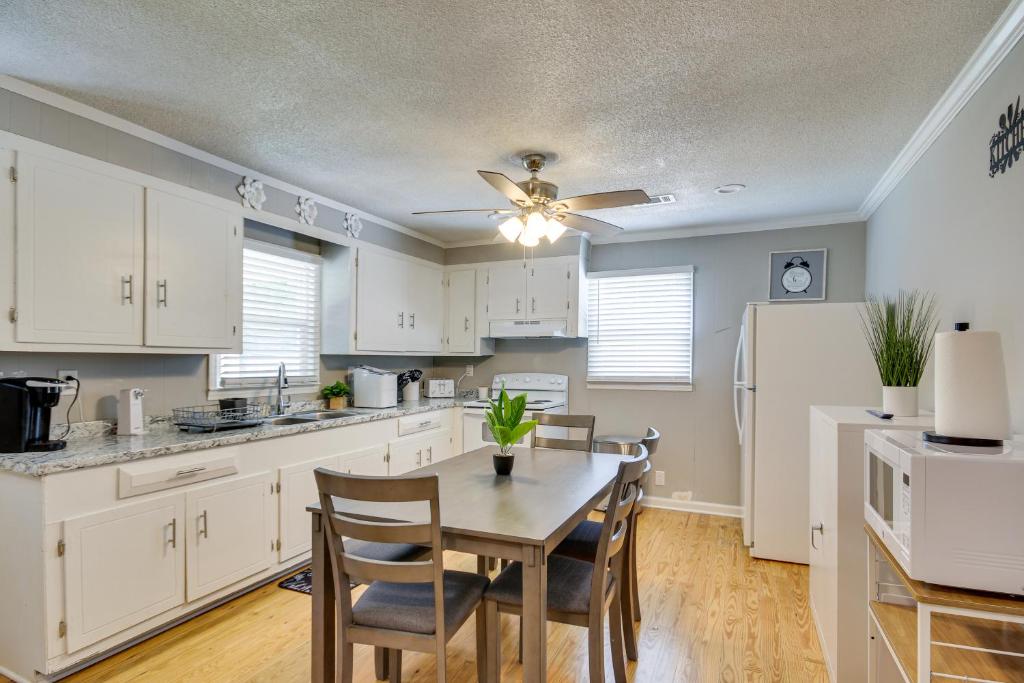 McCormick Vacation Rental 2 Mi to Lake Thurmond! photo 1