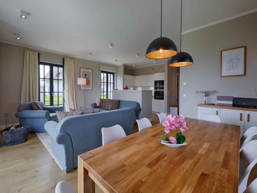Reetland am Meer - Luxus Reetdachvilla mit 3 Schlafzimmern, Sauna und Kamin F22 photo 3
