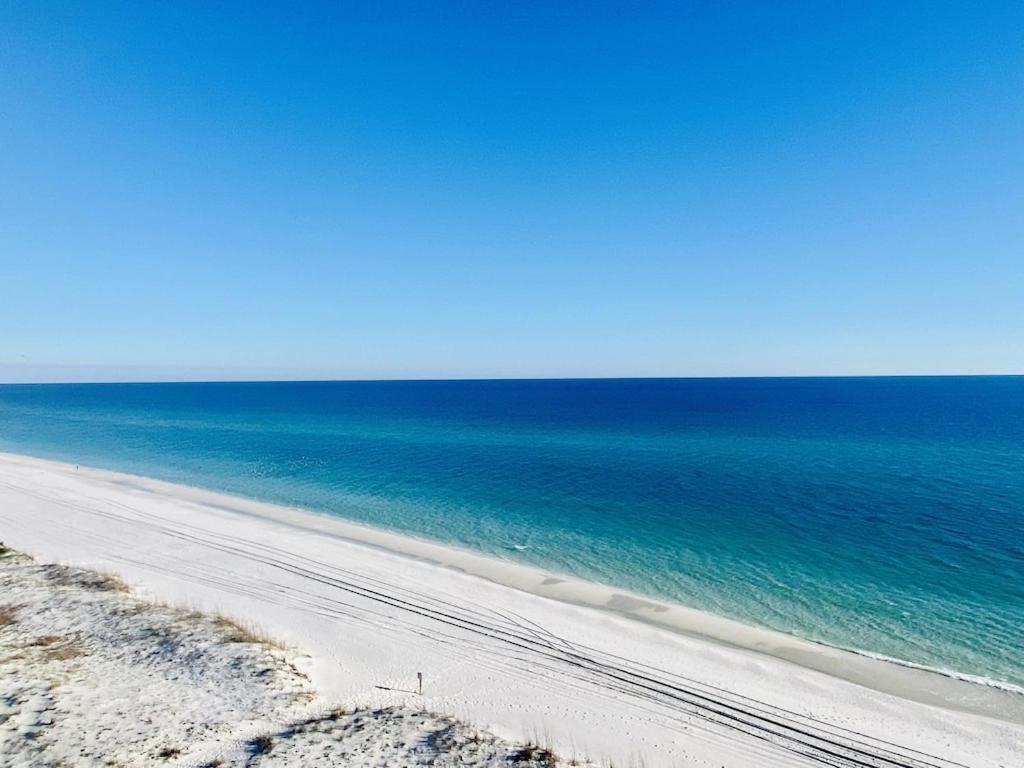 Ocean Front Penthouse Suite Panoramic Views of Gulf,Pensacola Beach,Pier, & Bay photo 2