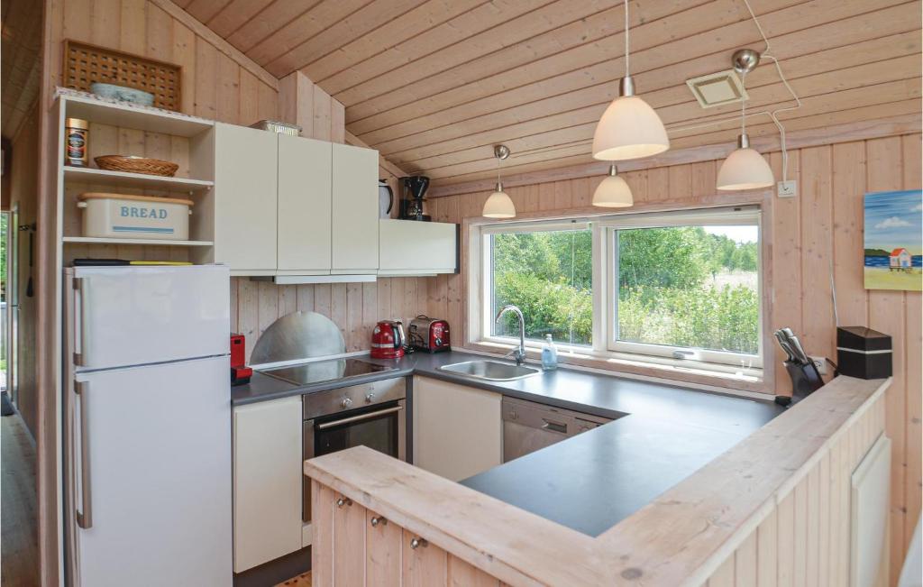 Awesome Home In Vggerlse With 3 Bedrooms, Sauna And Wifi photo 4