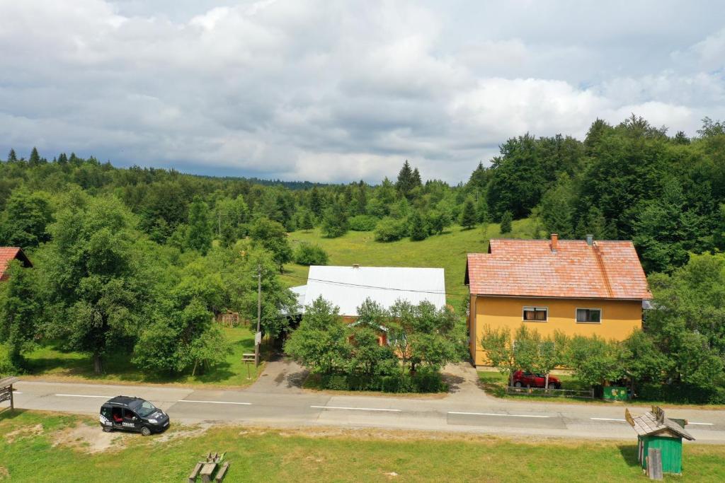 Apartments with a parking space Saborsko, Plitvice - 20975 photo 3