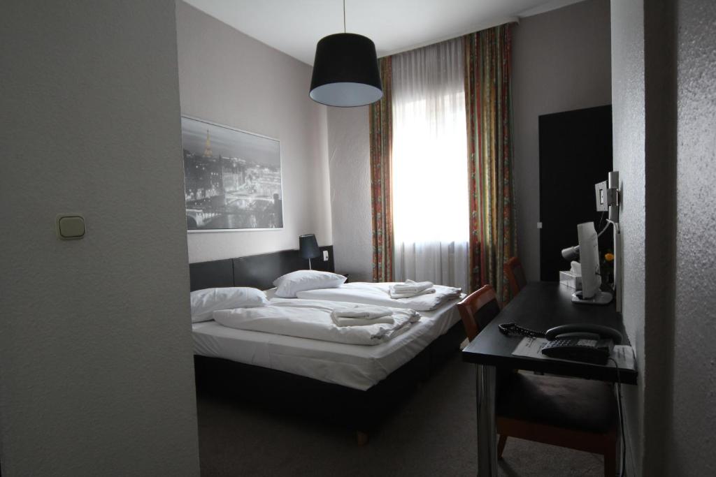 Двухместный (Двухместный номер с 1 кроватью), Carlton Hotel