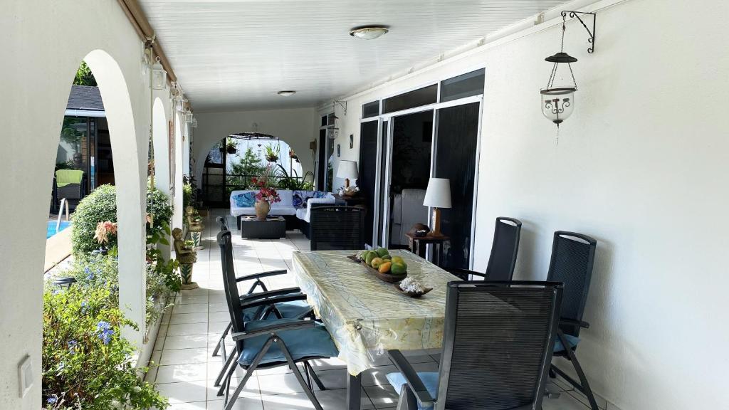 Mahina's Lodge photo 3