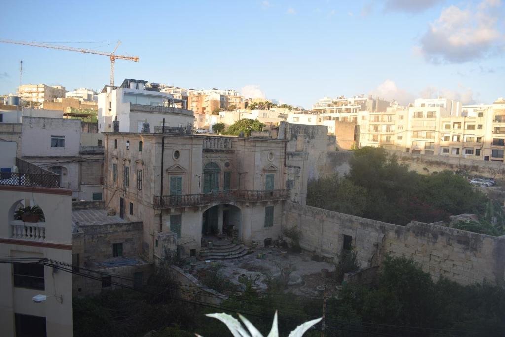 Saint Julians Seafront 200m2 beautiful Apartment photo 2