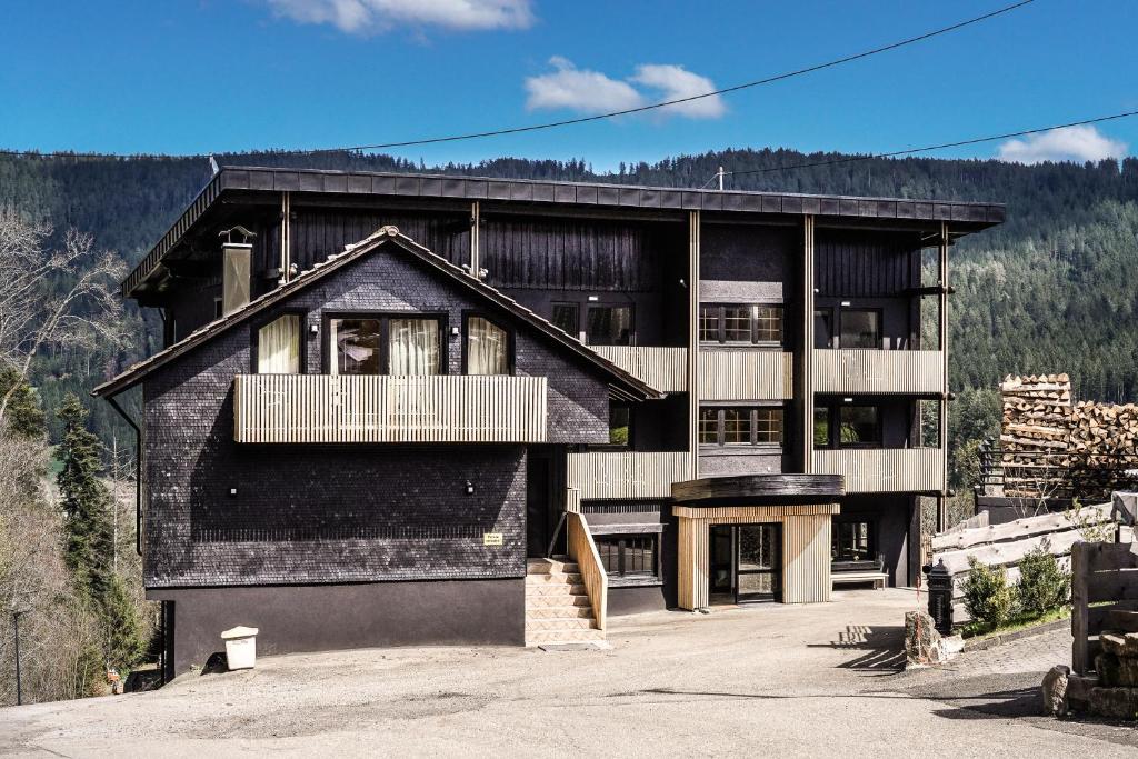 Luxus Villa mit 23 Zimmern und 19 Bädern und SPA, Sigmaringen