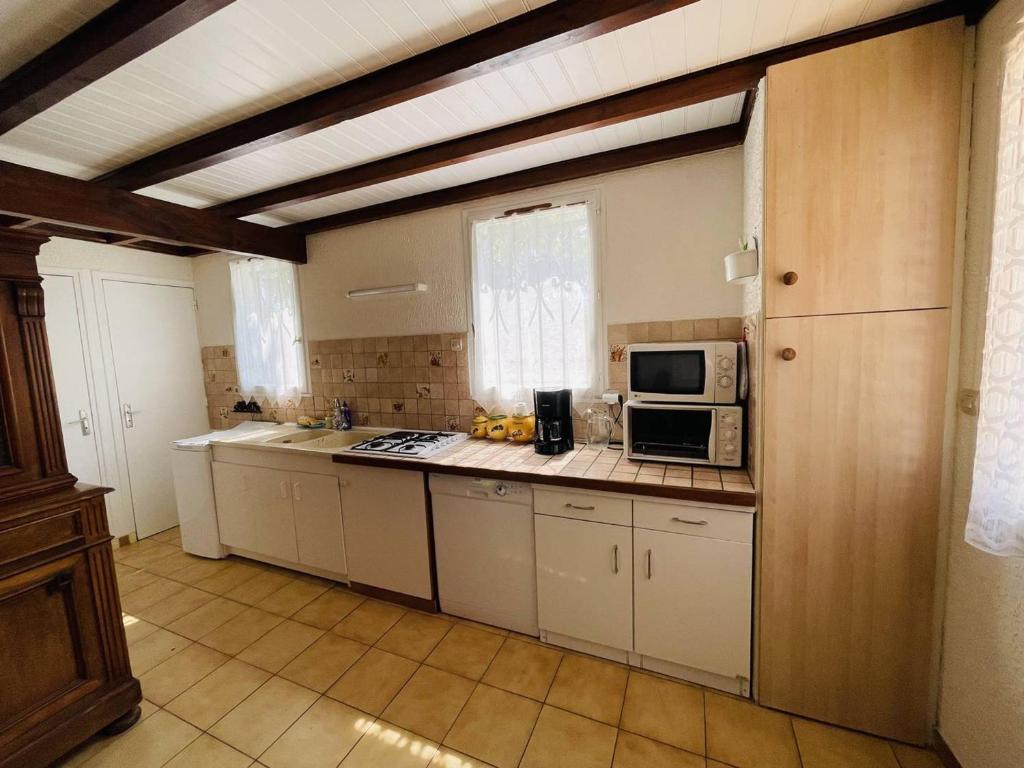 Maison Pradons, 4 pièces, 6 personnes - FR-1-697-23 photo 4