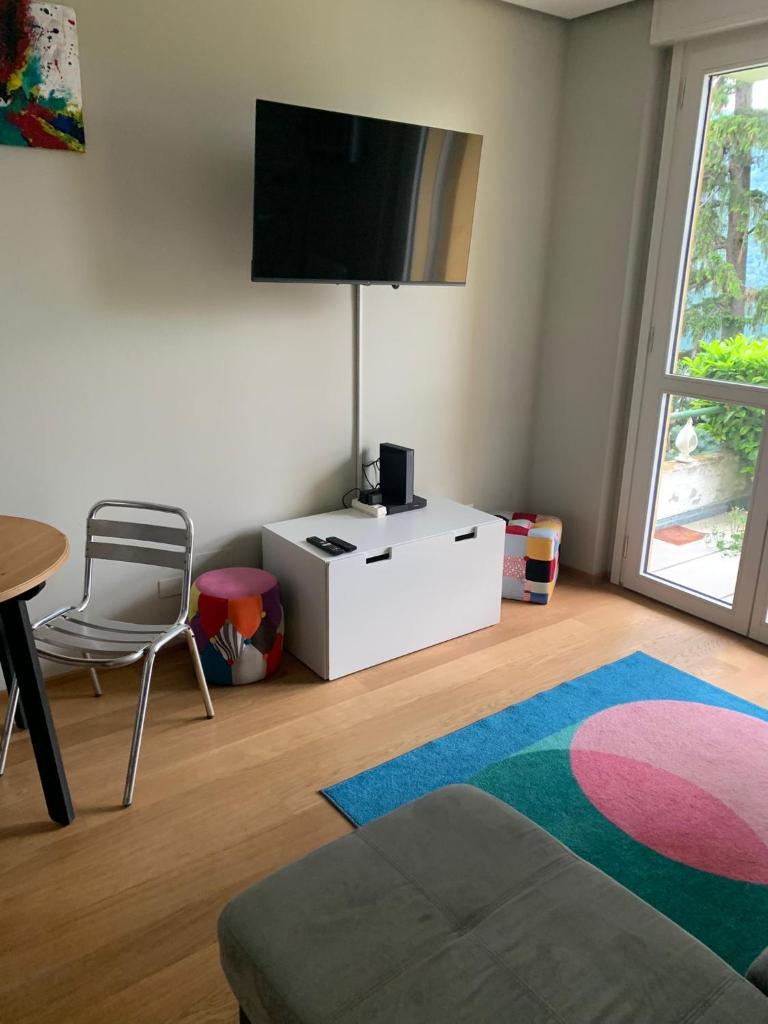 Panoramic Apartment Bissone photo 4