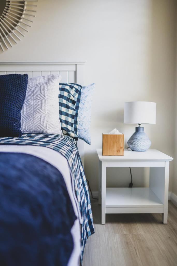 Peaceful, stylish Arakoon cottage with EV Chrger photo 2