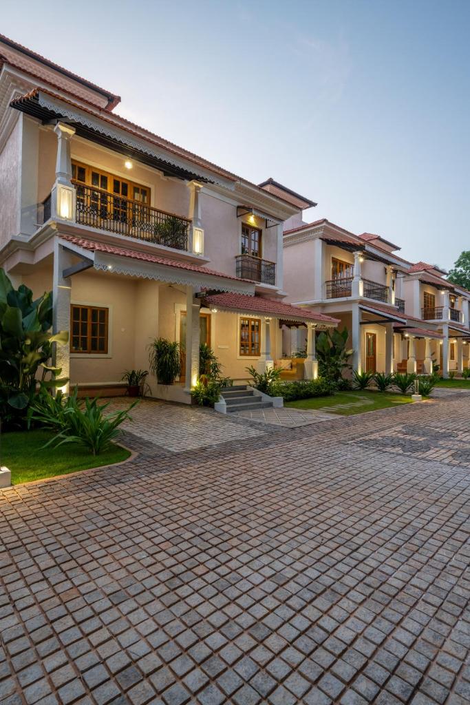 Elivaas Panache Luxe 3BHK Villa with Pvt Pool near Baga photo 4