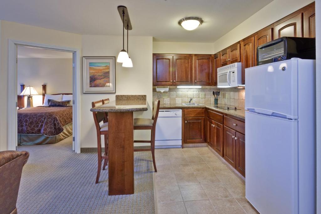 Staybridge Suites Indianapolis-Carmel, an IHG Hotel photo 1