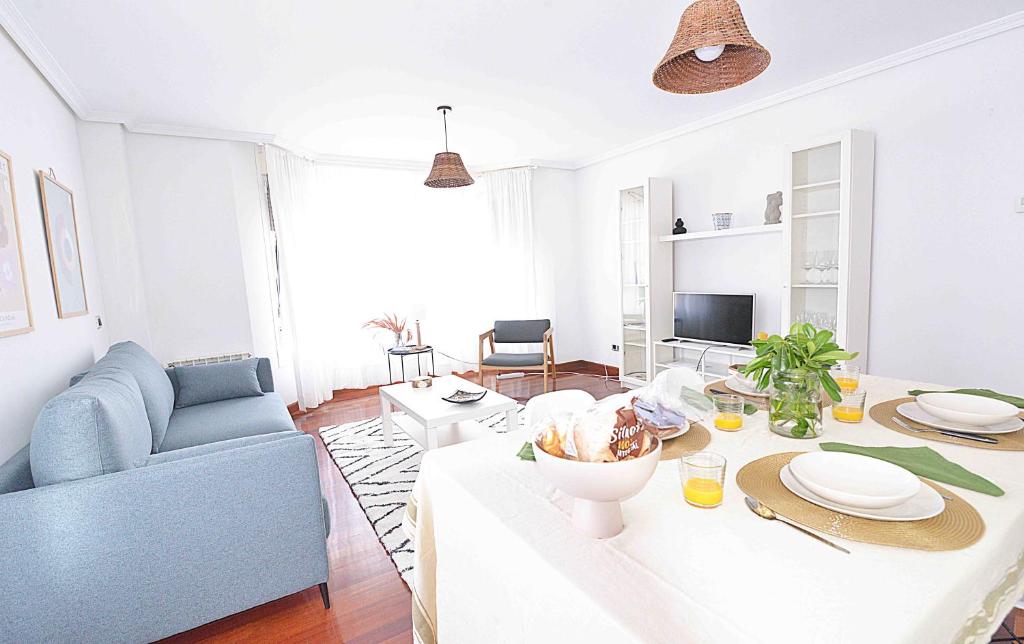 Coqueto apartamento en Liencres. photo 1