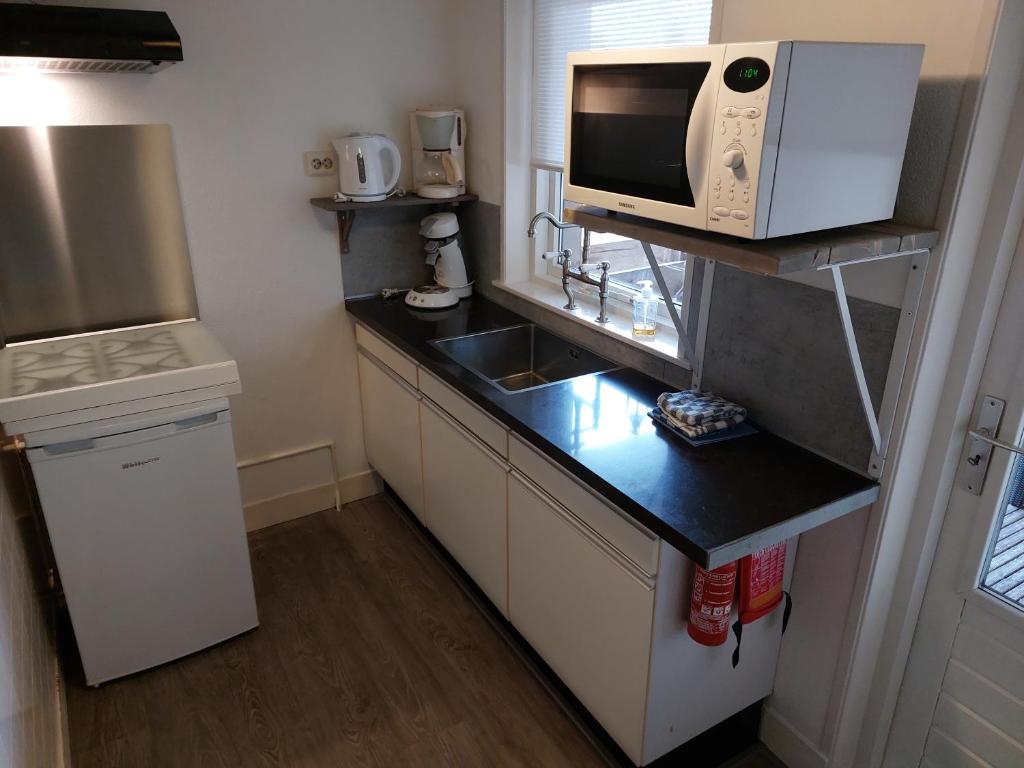 Appartement met inpandig balkon, 150 meter verwijderd van strand en centrum photo 4