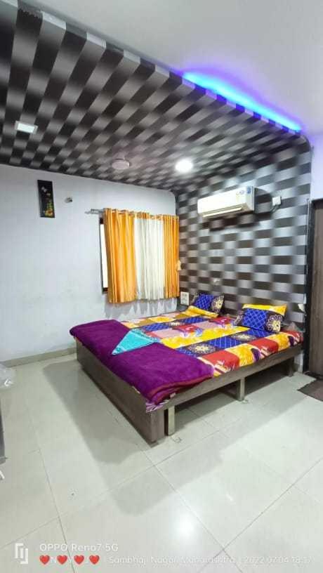 OYO Om Sai Restaurant And Lodging photo 1